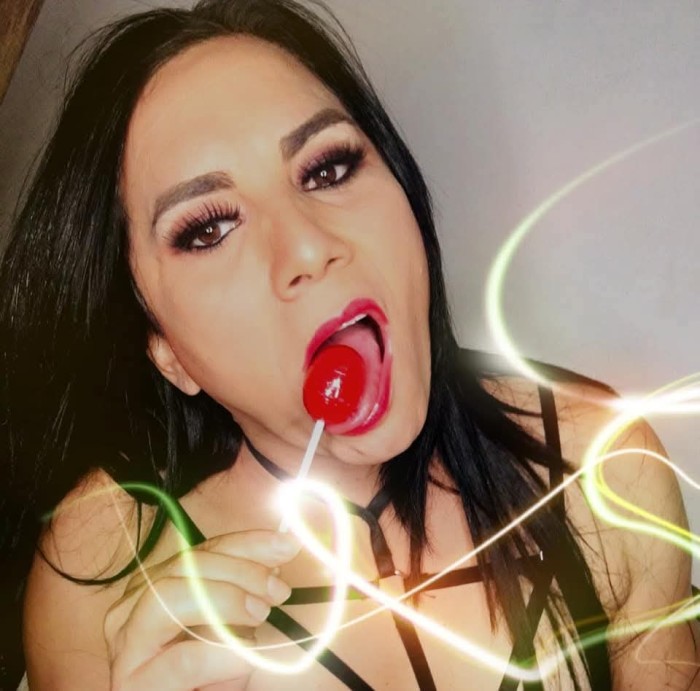 Trans Celine Venezolana pollona fiestera 24 hras