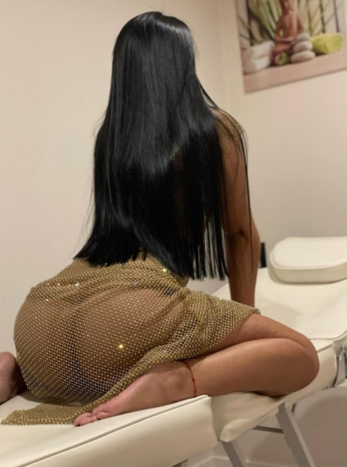 HELEN Y BRENDA – 2 AMIGAS COLOMBIANAS EN FUENGIROLA