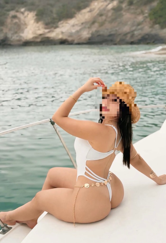 Cami fiestera 24h follapollas