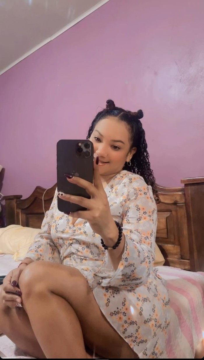Mulatita jovencita preciosa Roquetas