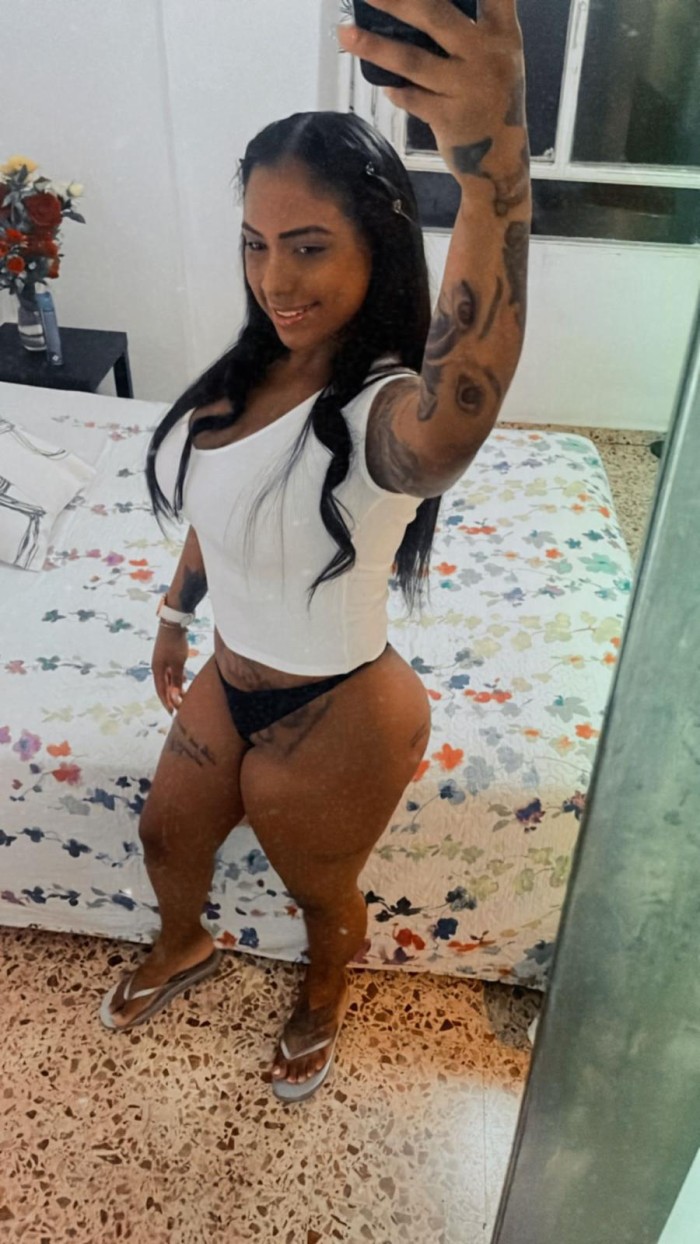 HERMOSA DELICIOSA MUY IMPLICADA CON GANAS DE TODO