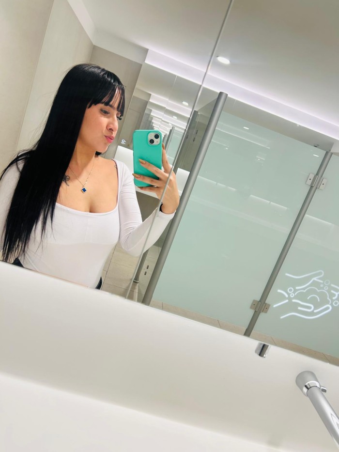 SOFÍA 19AÑOS VENEZOLANA FOGOSA ¡La Nena Más Cachonda ya esta en palma!