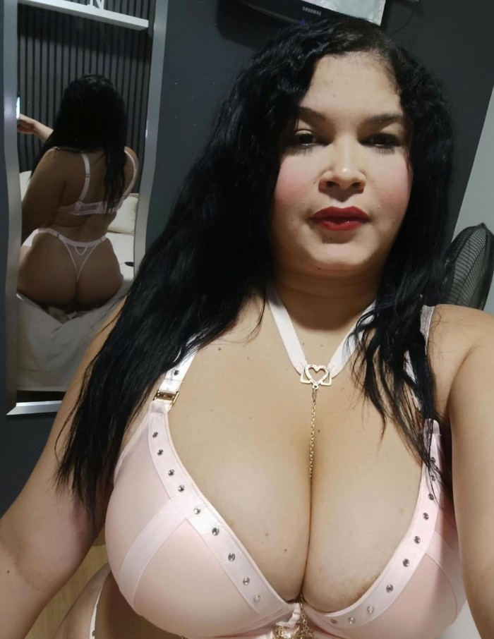 solo salidas y video llamadas su putita tragona