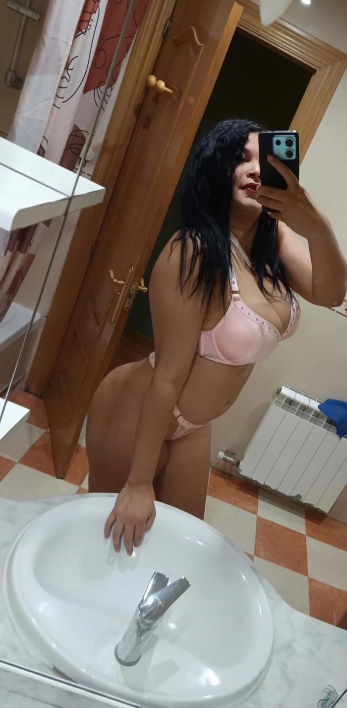 solo salidas y video llamadas su putita tragona