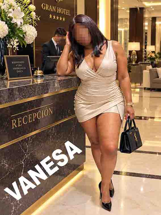 Vanesa, NUEVA cubana que la chupa con gana