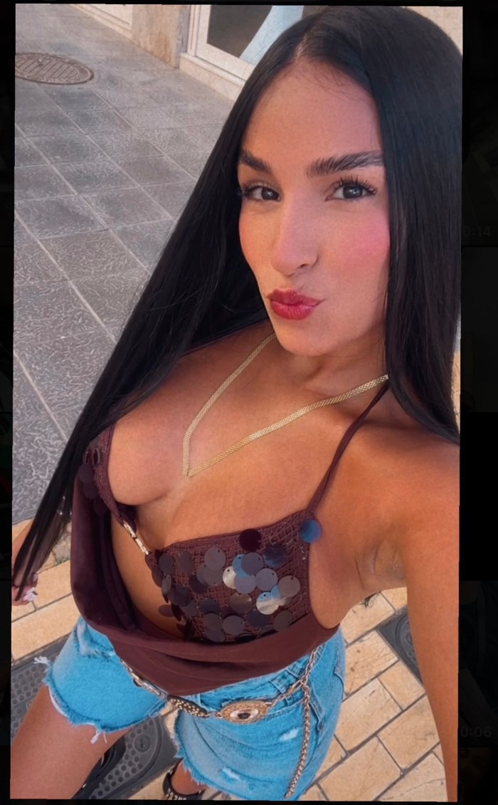 BELLA, ATREVIDA Y MUY TENTADORA 614309197