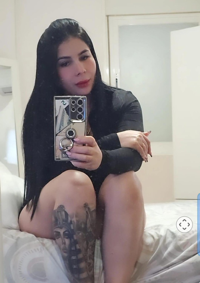 UNA EXPERIENCIA UNICA TU MORENA DE TU SUEÑO EL EJI