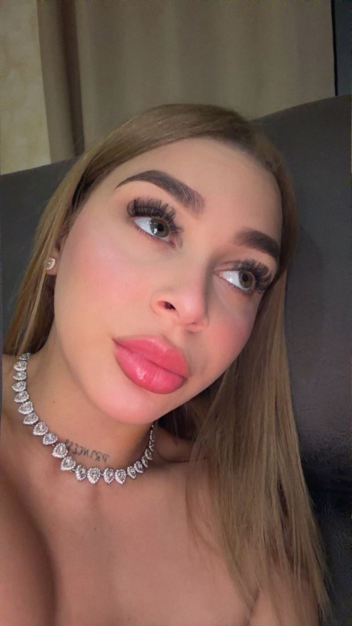 ARDIENTE SENSUAL APASIONADA DESEOSA DE SEXO
