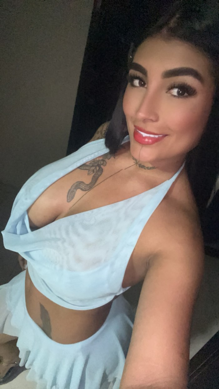 Nikol hermosa Colombiana Culona y Tetona