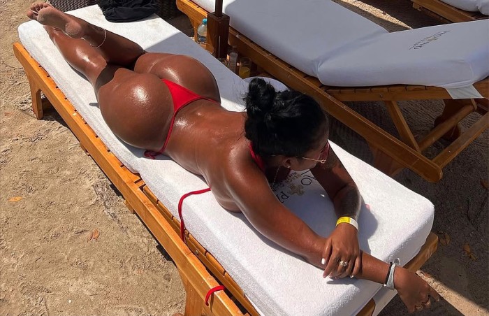 Nikol hermosa Colombiana Culona y Tetona