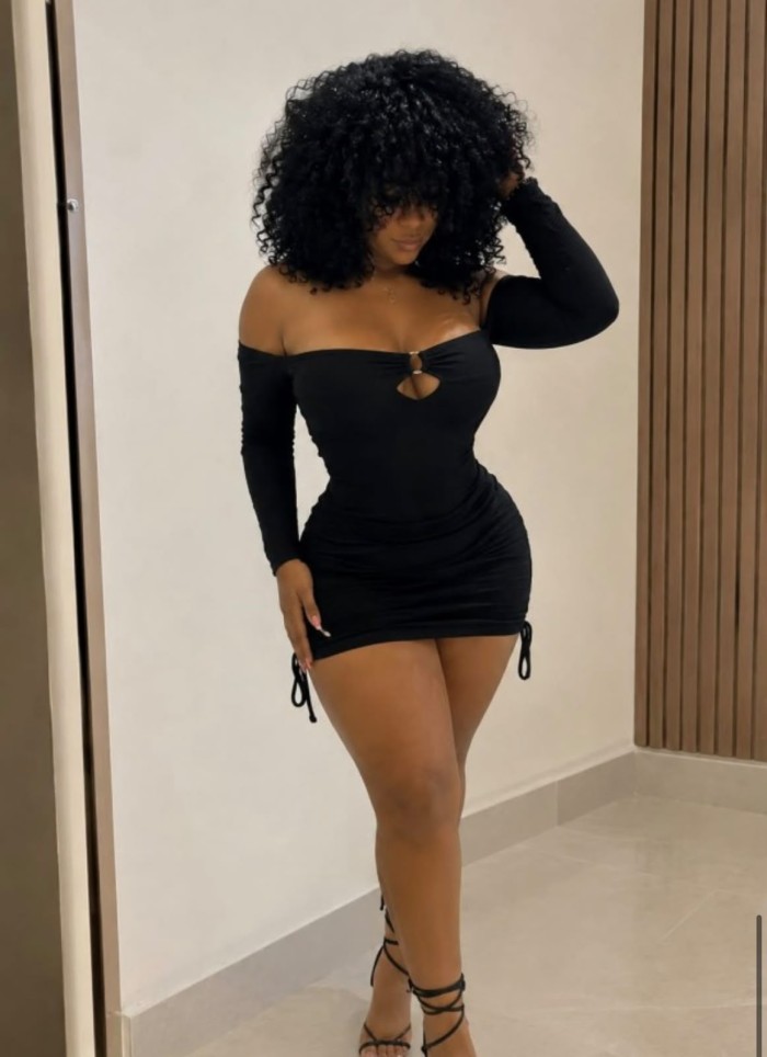 MORENA ARDIENTE CON CULO EXQUISITO FIESTA Y SEXO