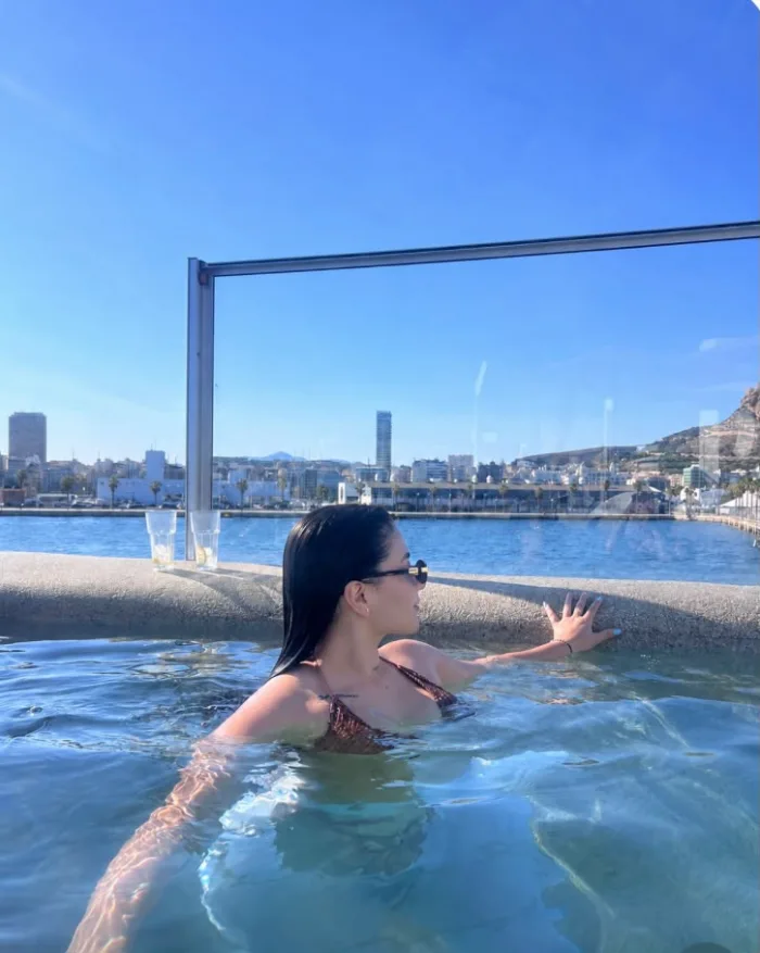colombiana linda, sensual y discreta