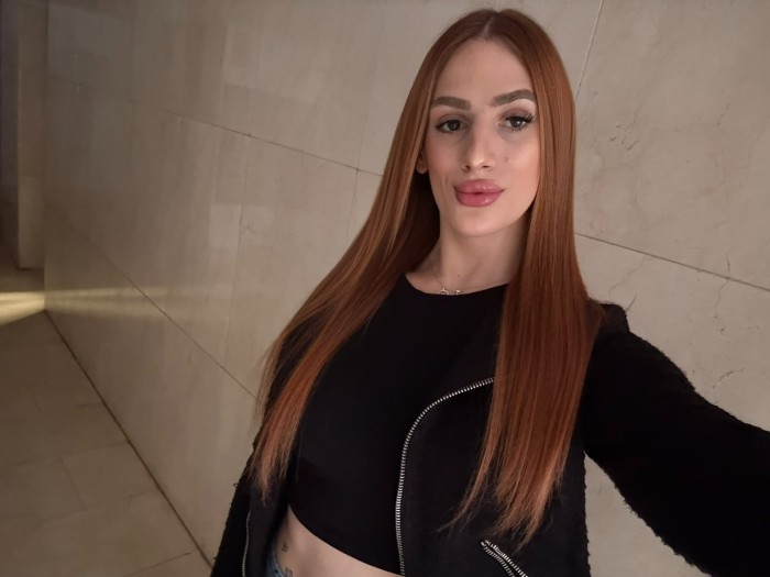 Independent TRANS woman with a discreet location i