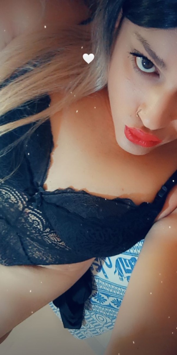 Perla TRANS CARIÑOSA Y SIN PRISA TRATO D NOVIOS GRAN PLAZA!