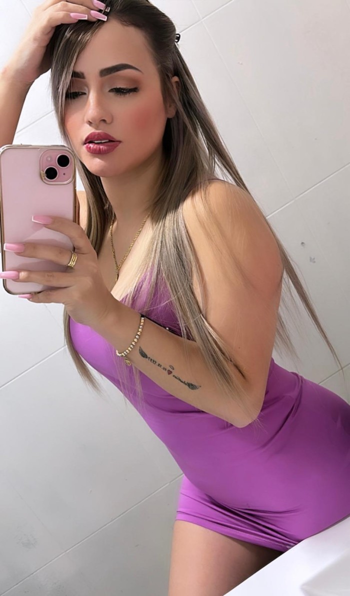 Espectacular rubia súper caliente, FOLLAMOS AHORA?
