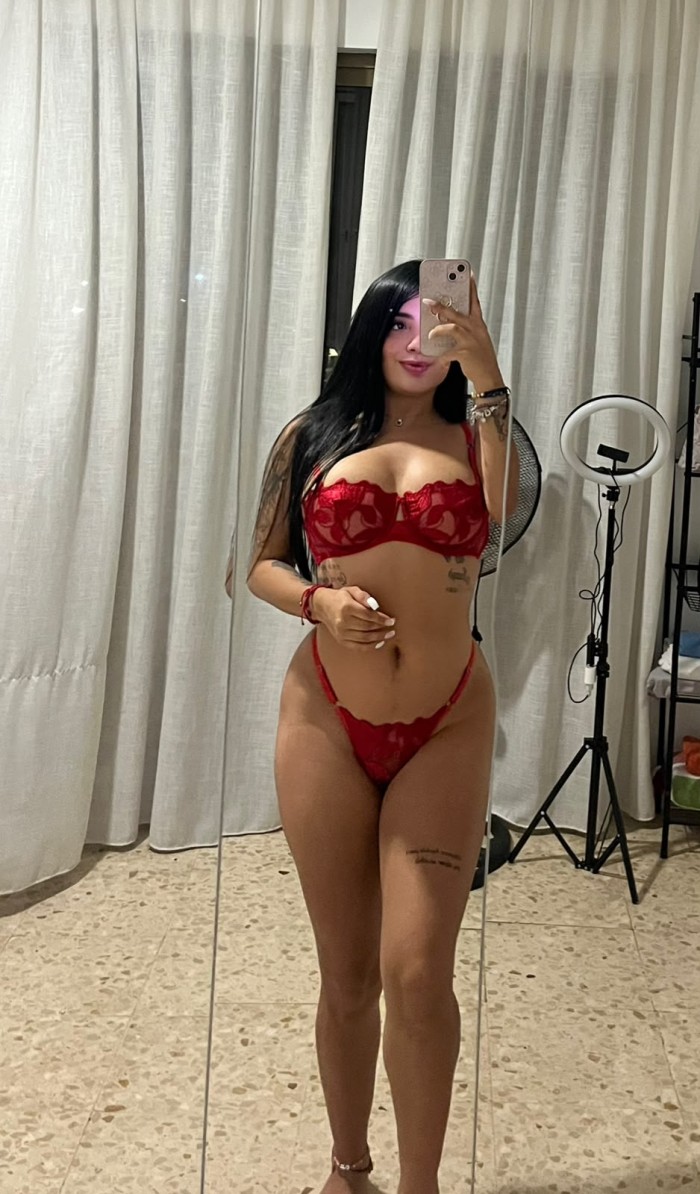 CATALINA ATREVIDA LATINA EN FUENGIROLA LLAMAME