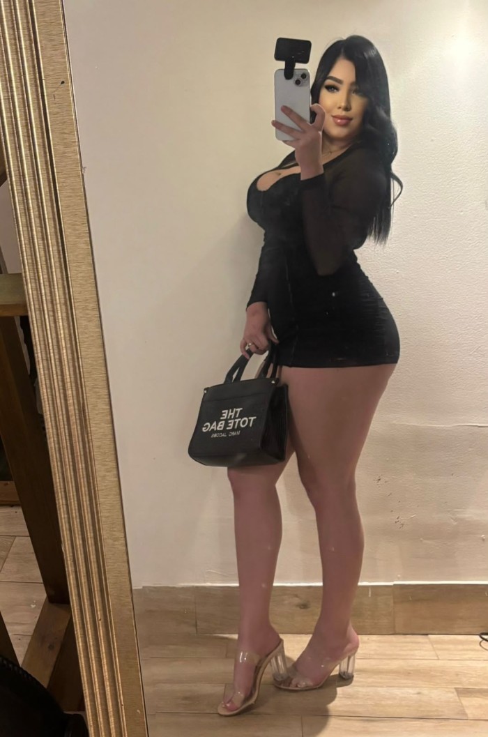 FIESTERA TRAVIESA Y JUGUETONA