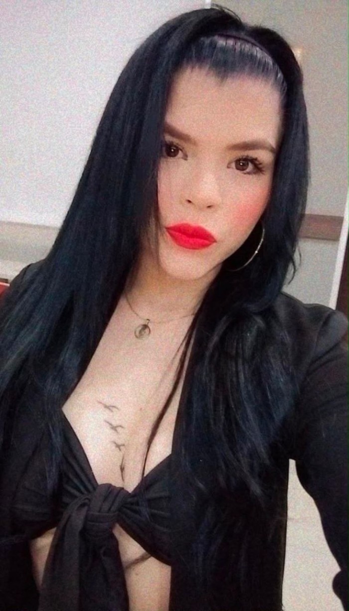 ESTRELLA LA COLOMBIANA MAS FIESTERA Y CALIENTE