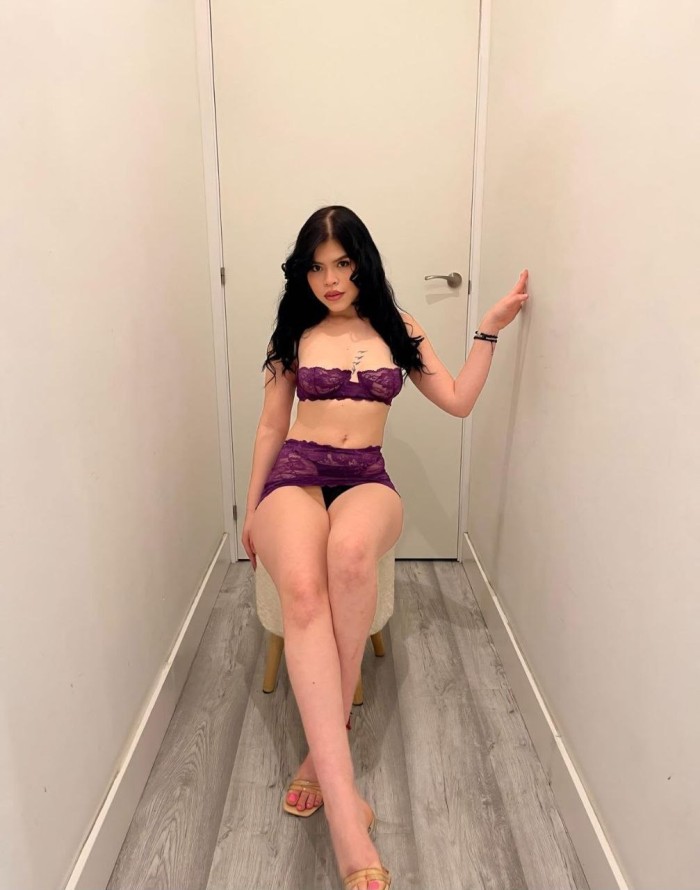 ESTRELLA LA COLOMBIANA MAS FIESTERA Y CALIENTE