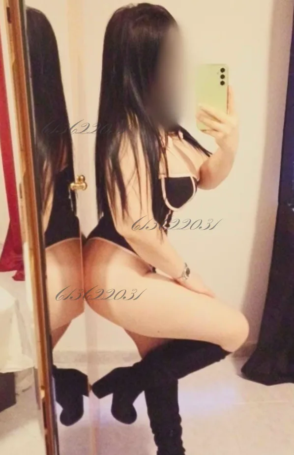 JOVEN SENSUAL, EXOTICA PECHOS NATURALES 100% REAL