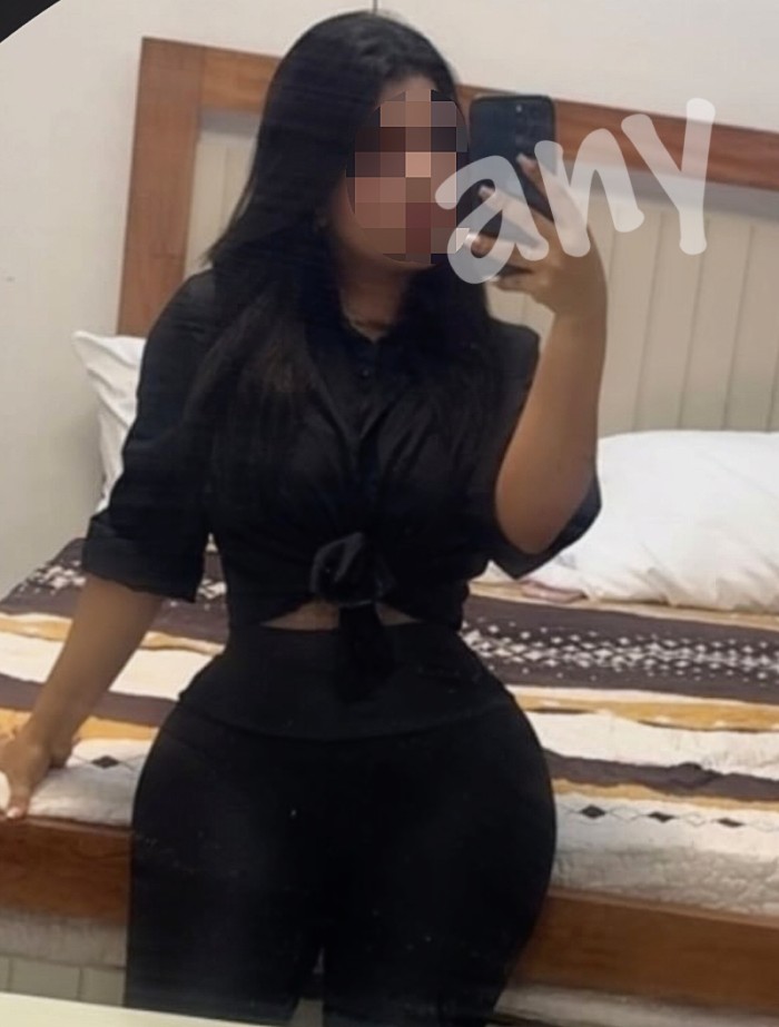 ANY HURACÁN DE MUJER EN LA CAMA Y MASAJES CALIENTE