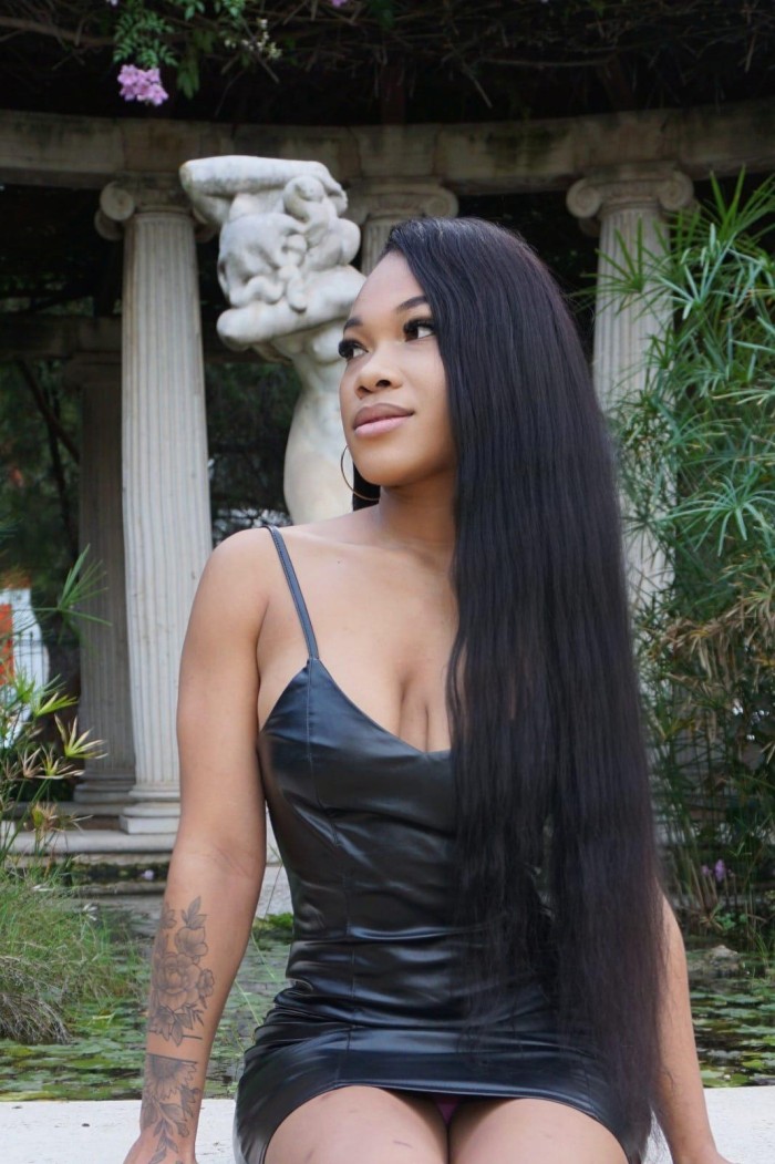 LINDA MORENA GUARRA DISPONIBLE EN PEÑÍSCOLA
