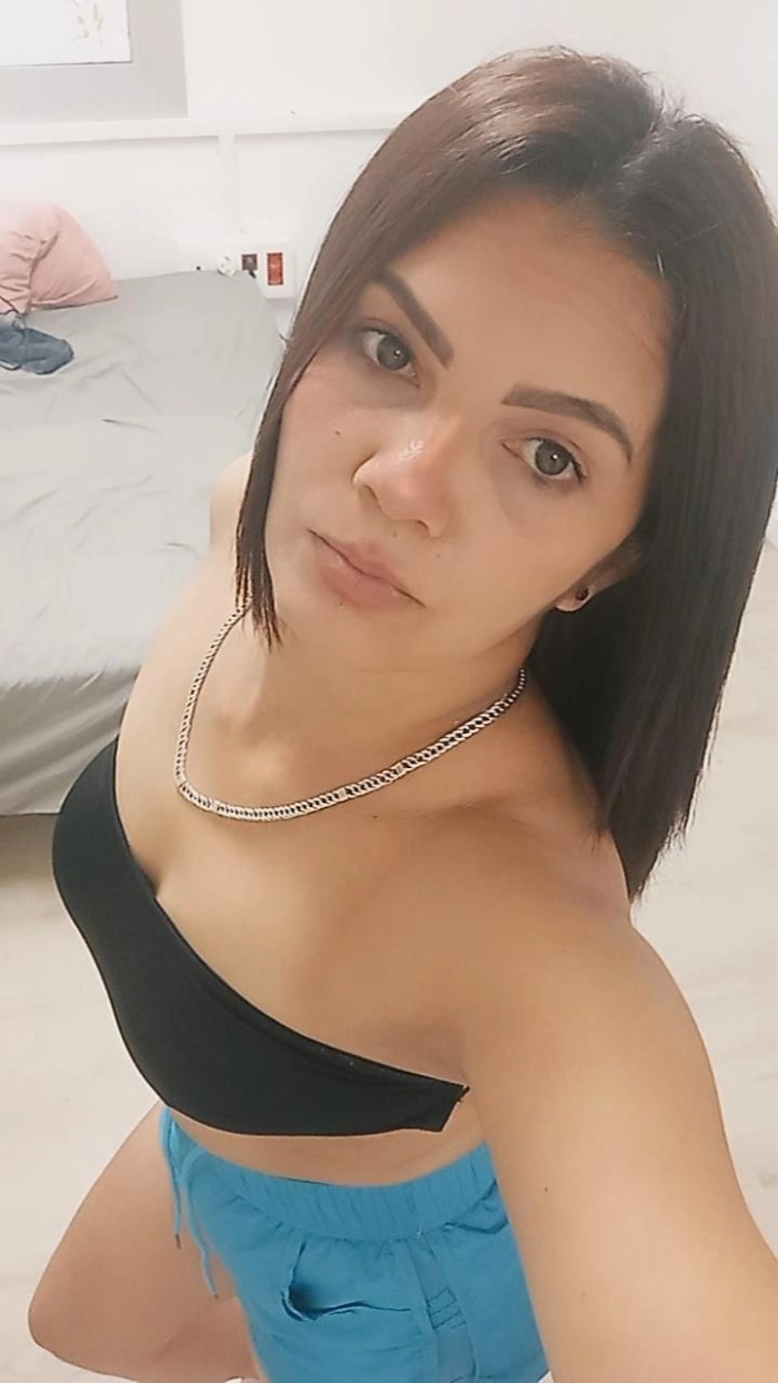 DESEO TU POLLA DENTRO DE MI CULO