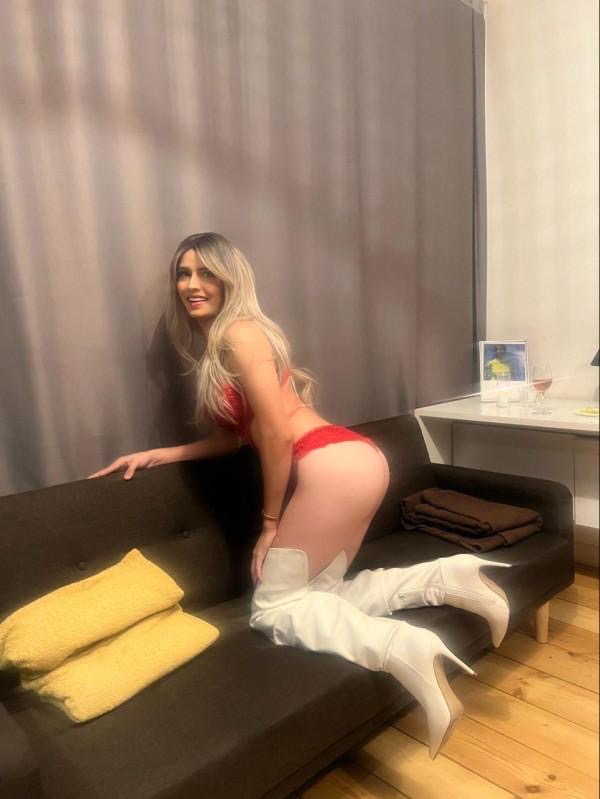 Valeria chica trans con deseos de ser una puta con Tigo amor