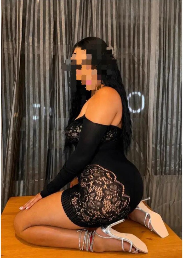 PAOLA TODA UNA DIABLITA EN LA CAMA CAUTIVADORA