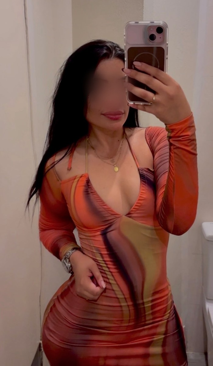 IMPRESIONANTE COLOMBIANA A TU ALCANCE, EN VIGO