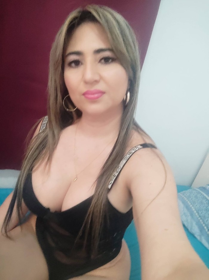 HASTA EL SABADO CAMILA FIESTERA FOGOSA ARDIENTE JUGUETONA ALCALA DE HENARES