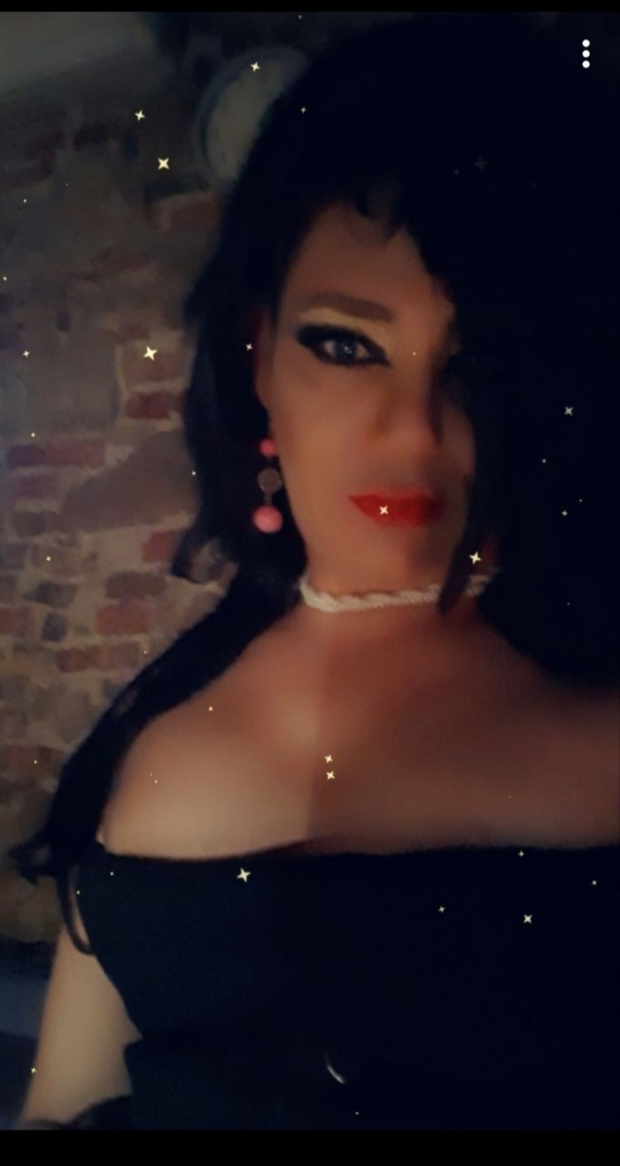 MASAJE Y SEXO TRAVESTI WAPA 40 EUR