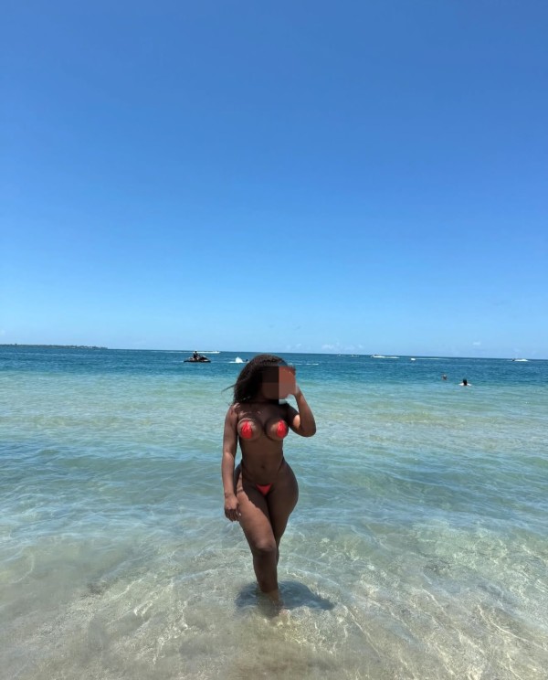 PAMELA BDSM Y DOMINACIÓN TE ESPERO EN ALICANTE