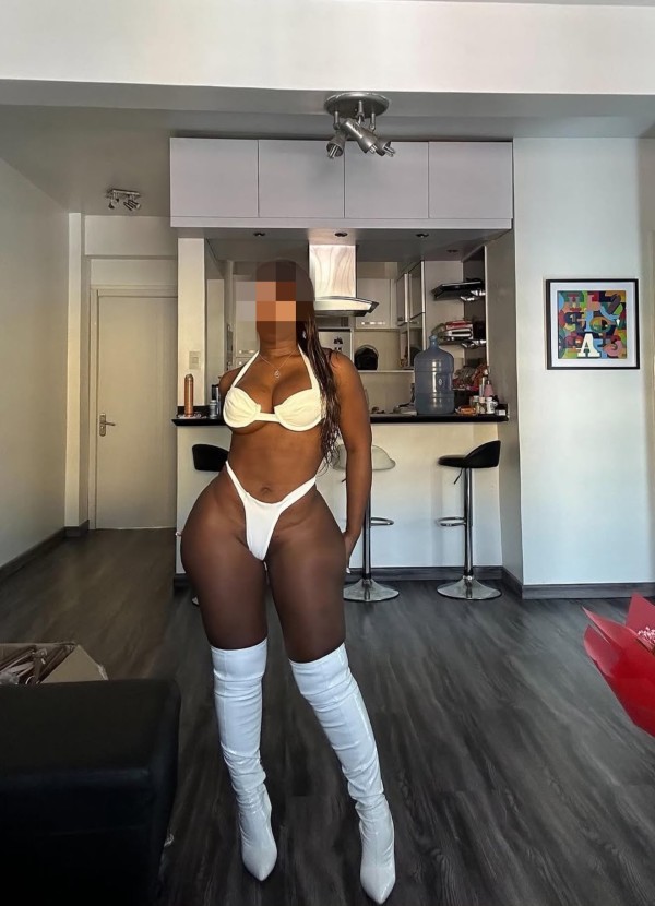 PAMELA BDSM Y DOMINACIÓN TE ESPERO EN ALICANTE