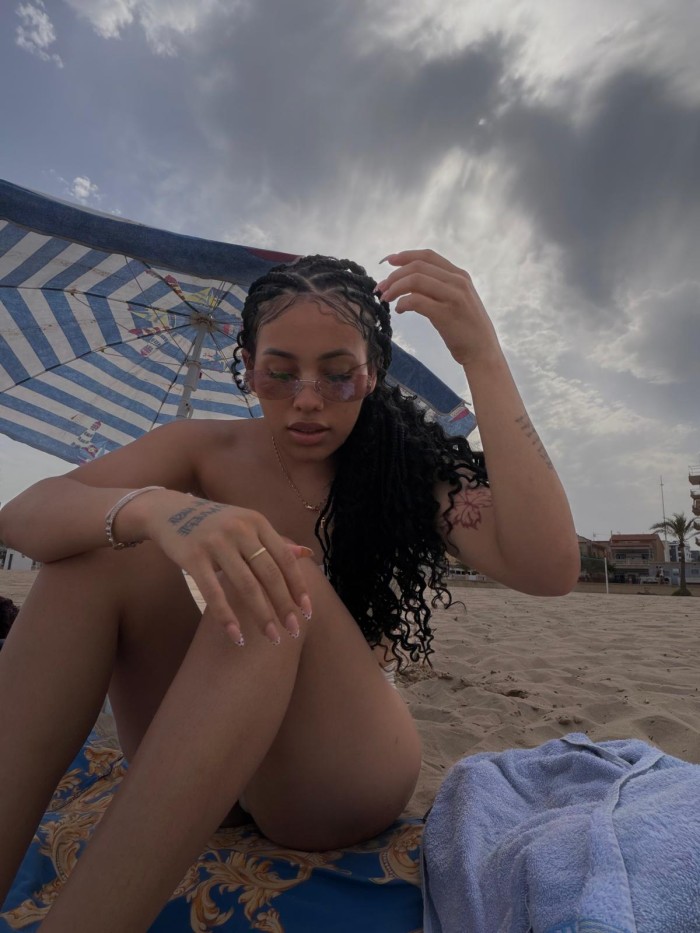 SARA LATINA CANDENTE JOVENSITA