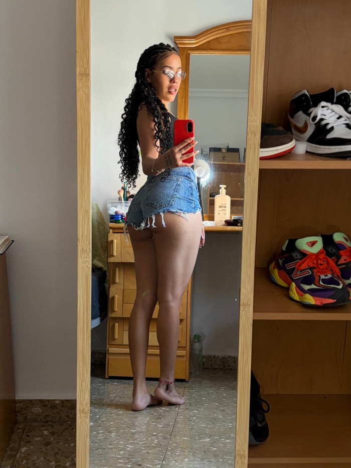 SARA LATINA CANDENTE JOVENSITA