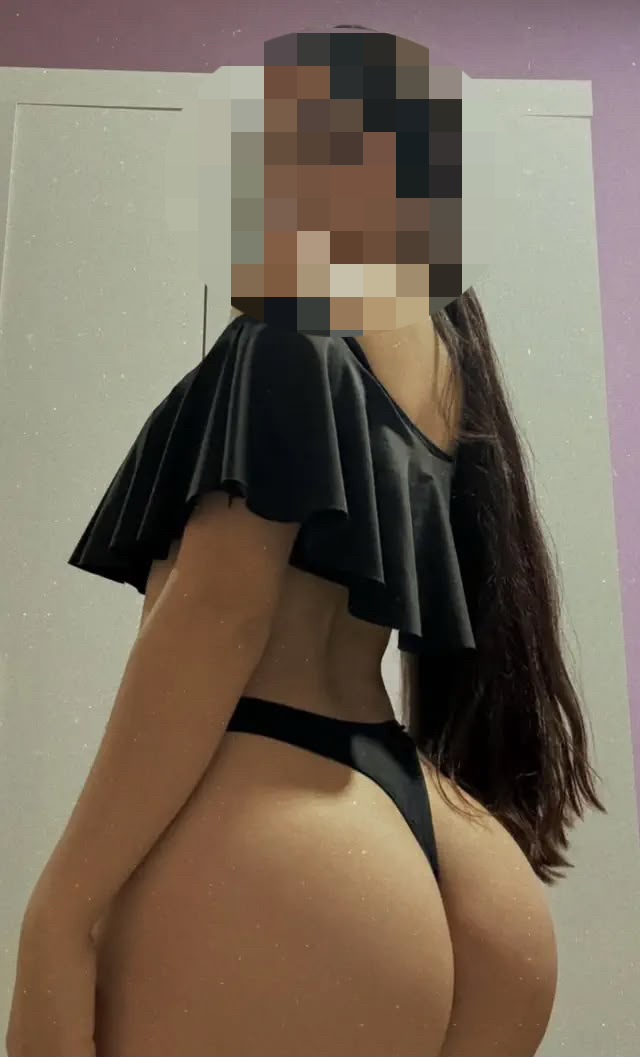 JOVEN, DULCE Y MUY TENTADORA EN LA FELGUERA