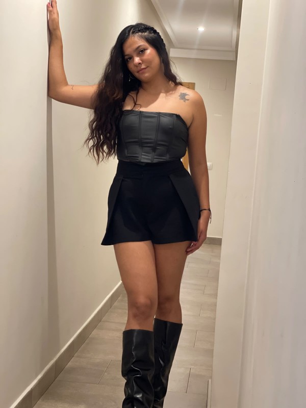 MUÑEQUITA SENSUAL Y MUY GUARRA RECIÉN LLEGADA A TORREVIEJA TODO A TOPE!!