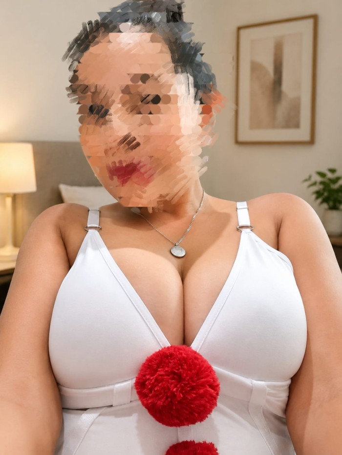 BELLA COLOMBIANA DE PECHOS XXXL EN LA RAPITA