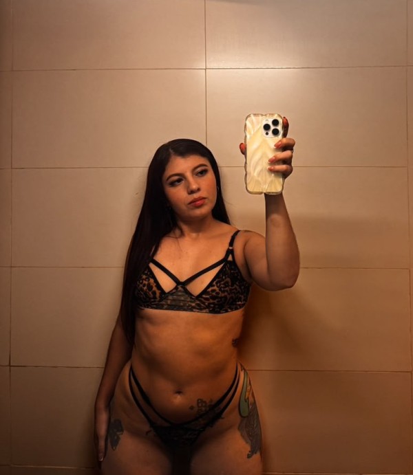 COLOMBIANA DIVINA MI TRATO TE ENAMORARÁ VEN A PROBARLO YA EN EIXAMPLE