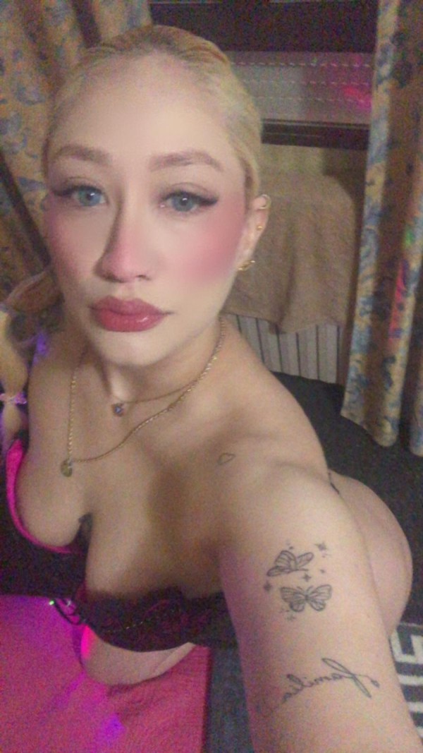 PUTITA FIESTERA CACHONDA TODA UNA BOMBA DE SEXO