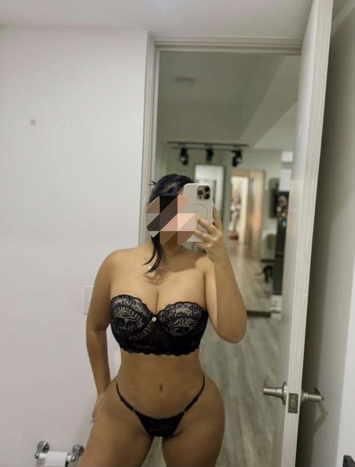 Violeta novedad en tu zona morbosa y fiestera