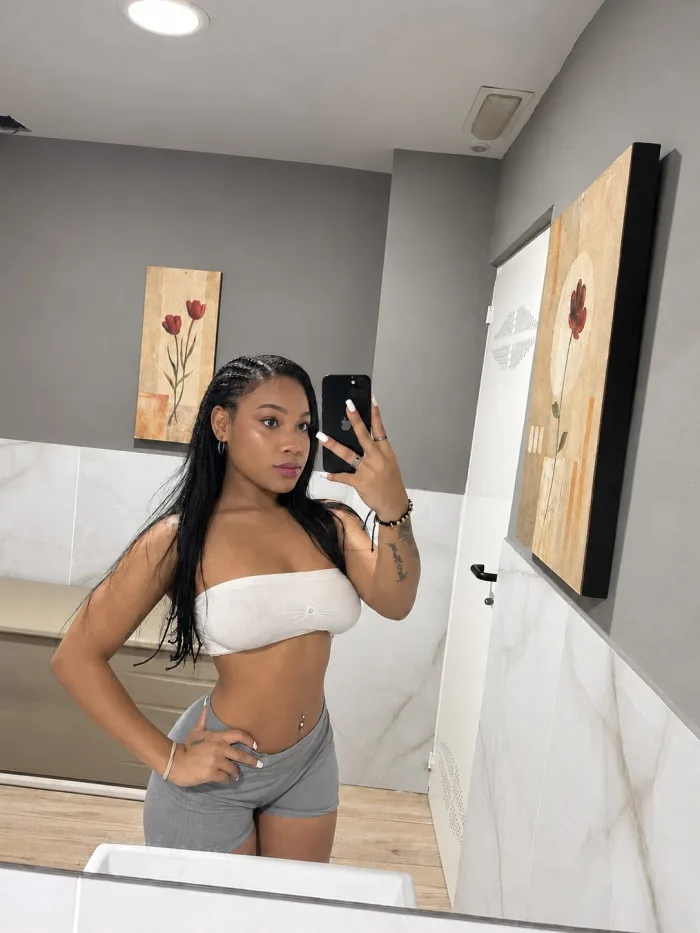 la mejor chica a tu disposicion amor