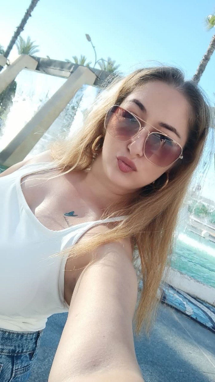 DULCE CARITA DE ANGEL CUERPAZO DE DIABLA 24H
