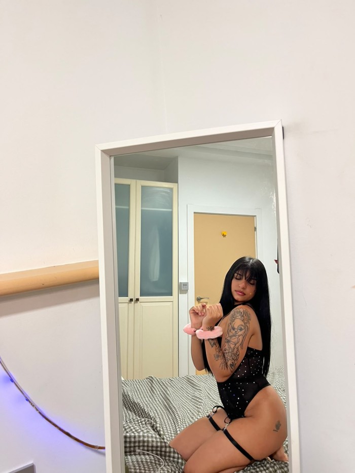 JOVENCITA COLOMBIANA EXPLOSIVA Y BELLA EN SANTURCE