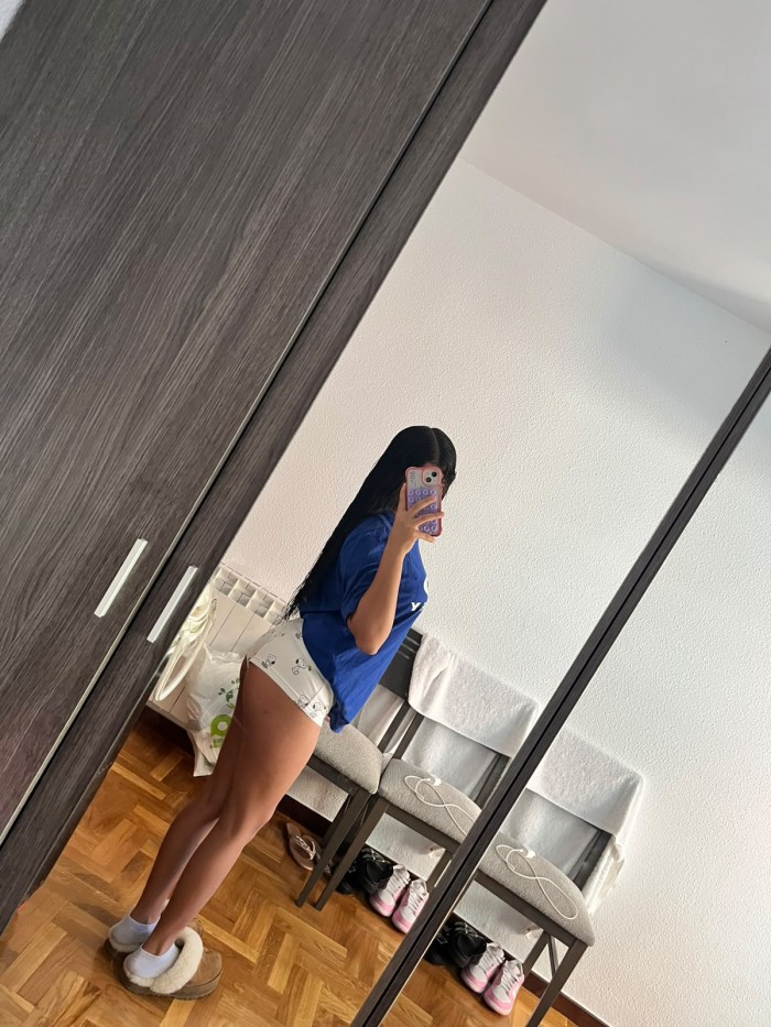 JOVENCITA COLOMBIANA EXPLOSIVA Y BELLA EN SANTURCE