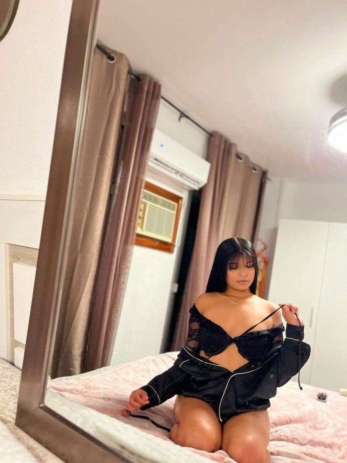 JOVENCITA COLOMBIANA EXPLOSIVA Y BELLA EN SANTURCE