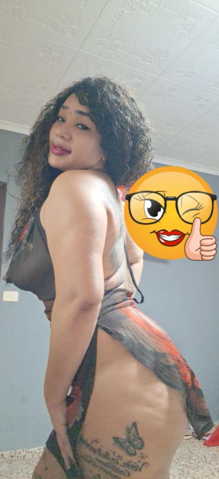 FIESTERA QUIERO QUE ME COMAS TODA SOY MUY VICIOSA
