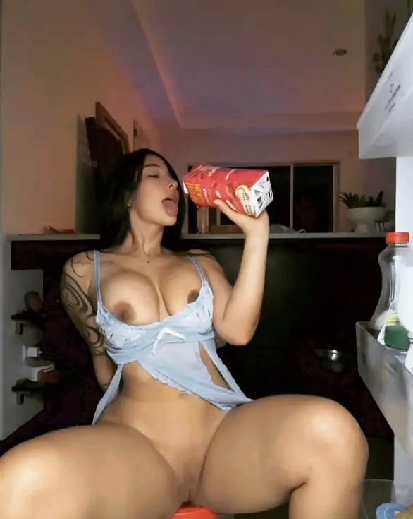 Voluptuosa curvas sexis