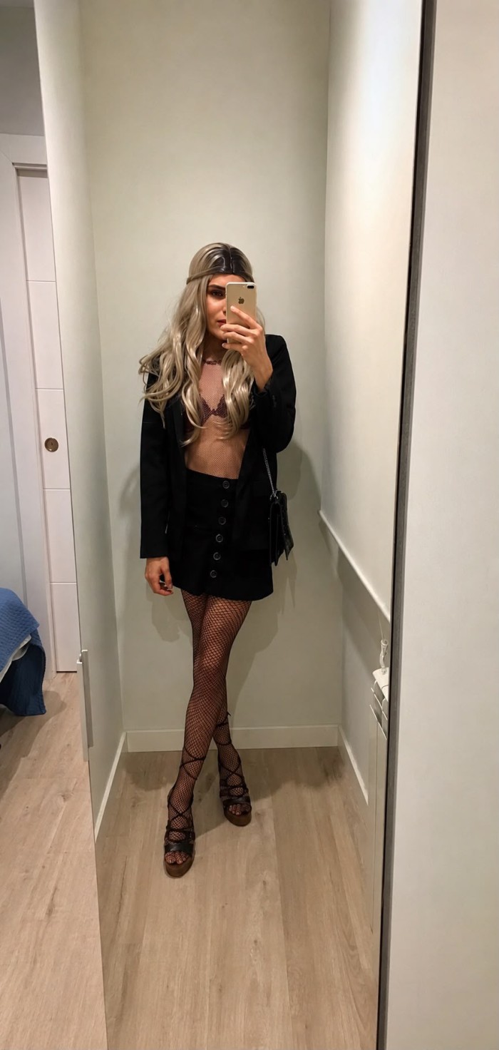 DANIELA TRANS CACHONDA Y POLLONA BIEN CALIENTE